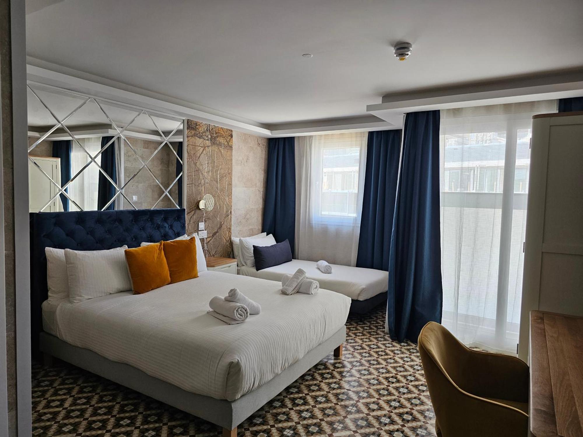 Balcony Hotel St. Julian's Zewnętrze zdjęcie