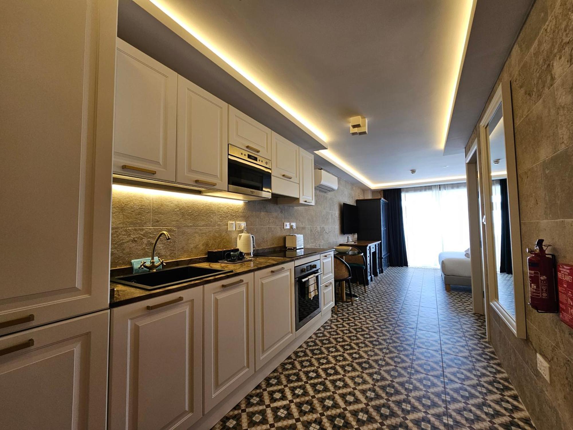 Balcony Hotel St. Julian's Zewnętrze zdjęcie