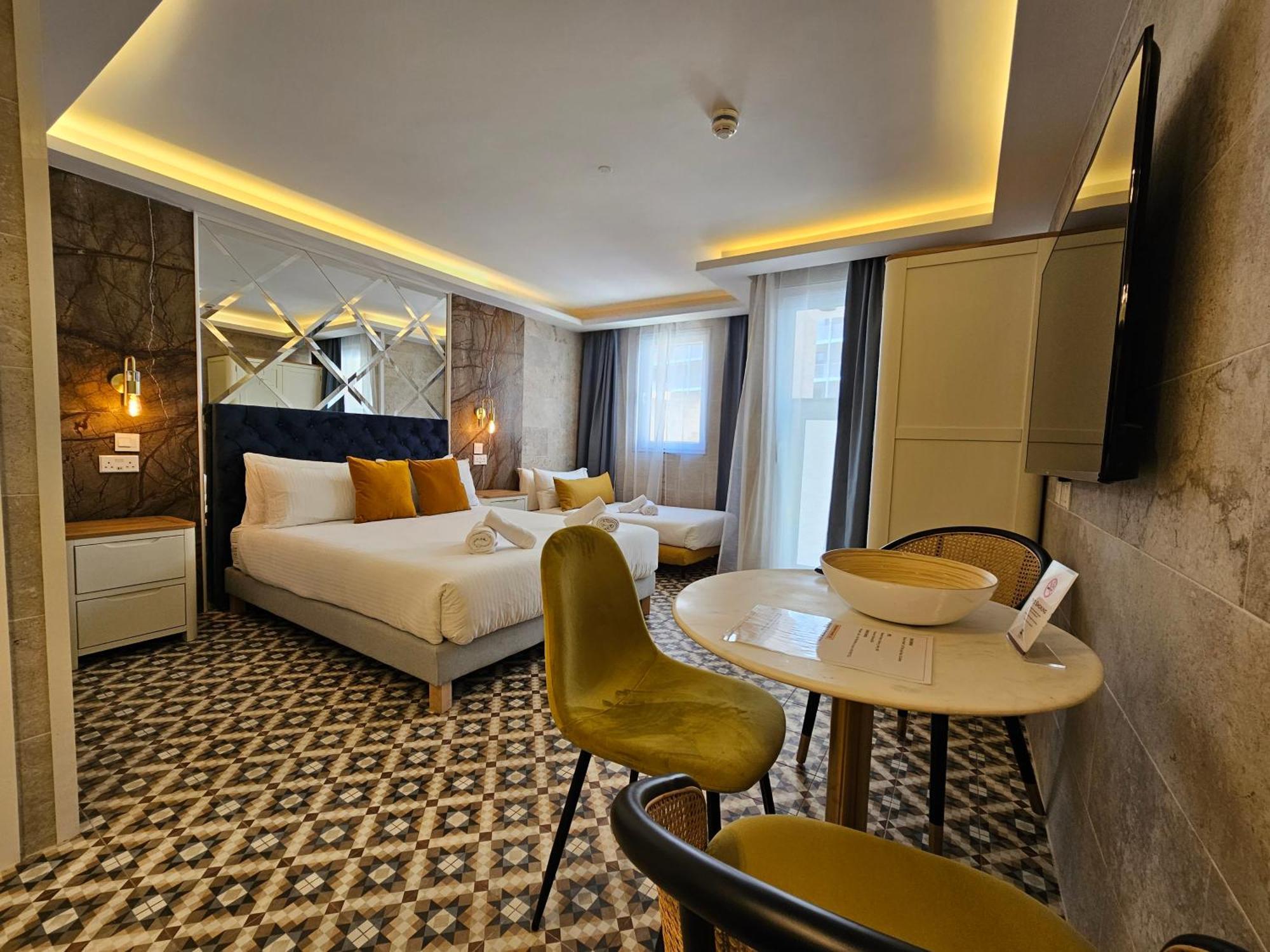 Balcony Hotel St. Julian's Zewnętrze zdjęcie