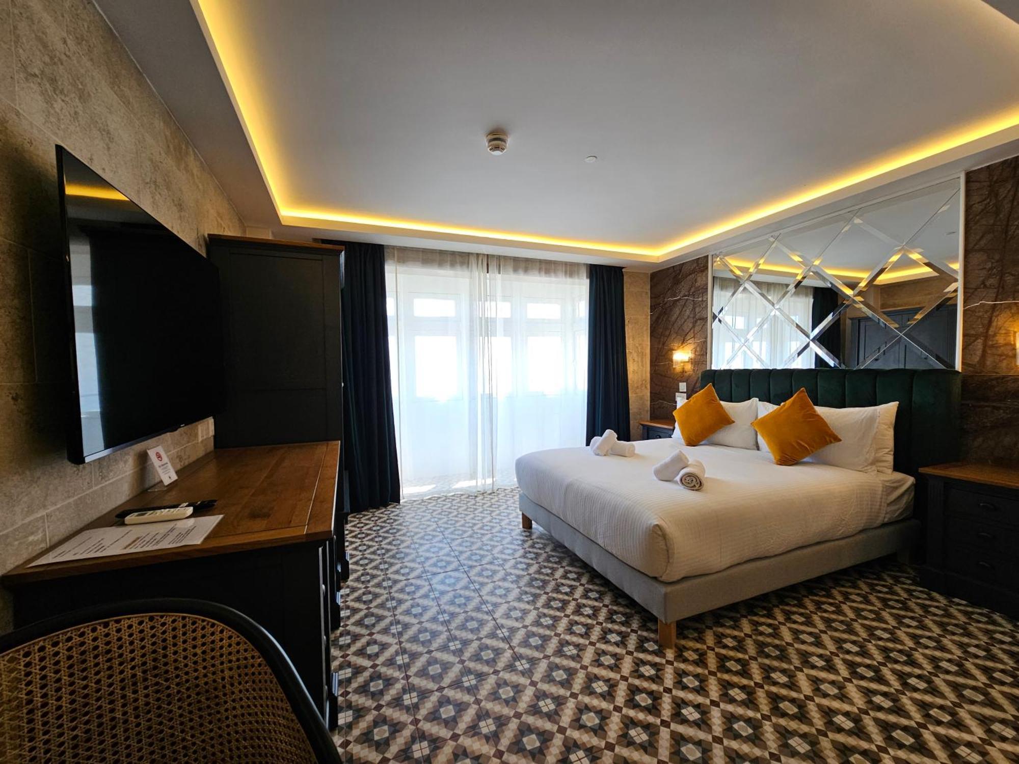 Balcony Hotel St. Julian's Zewnętrze zdjęcie